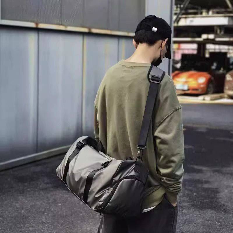 Fitness bag men's wet and wet separation sports bag luggage bag travel bag women's large -capacity bag swimming bag messenger shoulders