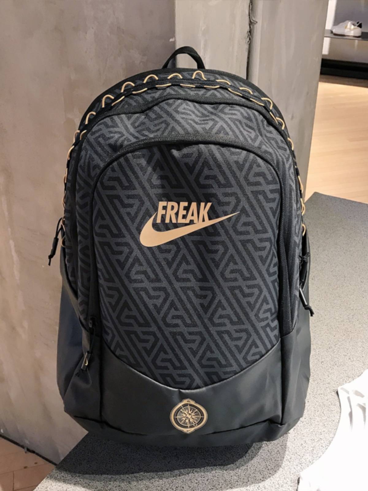 Nike Nike letter brother FREAK Yannis basketball computer student school bag backpack DQ5241