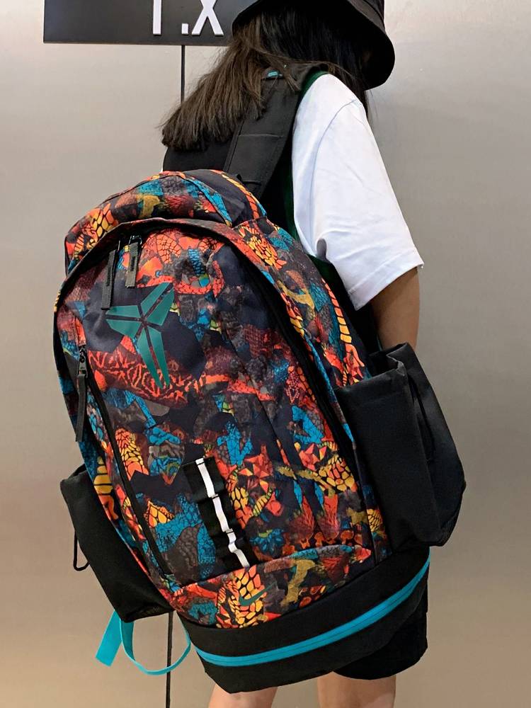 New limited either Kobe Heimanba shoulder campus sports training travel basketball backpack large -capacity backpack students