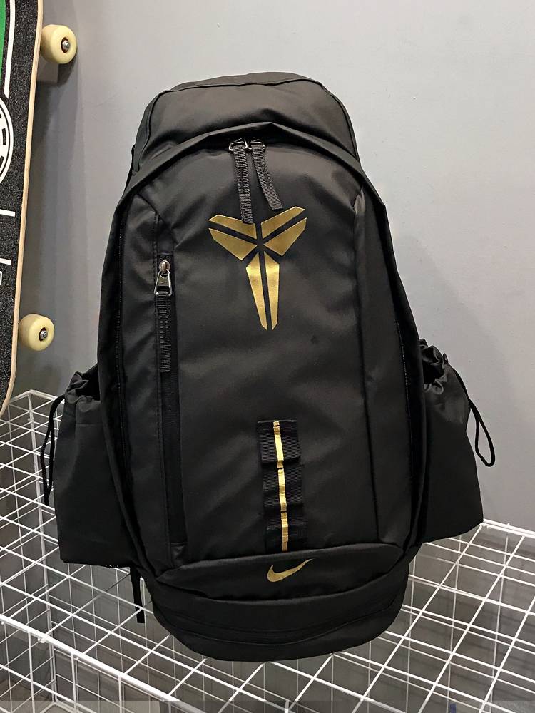 New limited either Kobe Heimanba shoulder campus sports training travel basketball backpack large -capacity backpack students