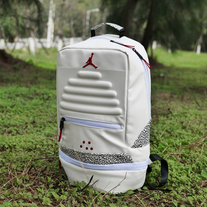 Blast white