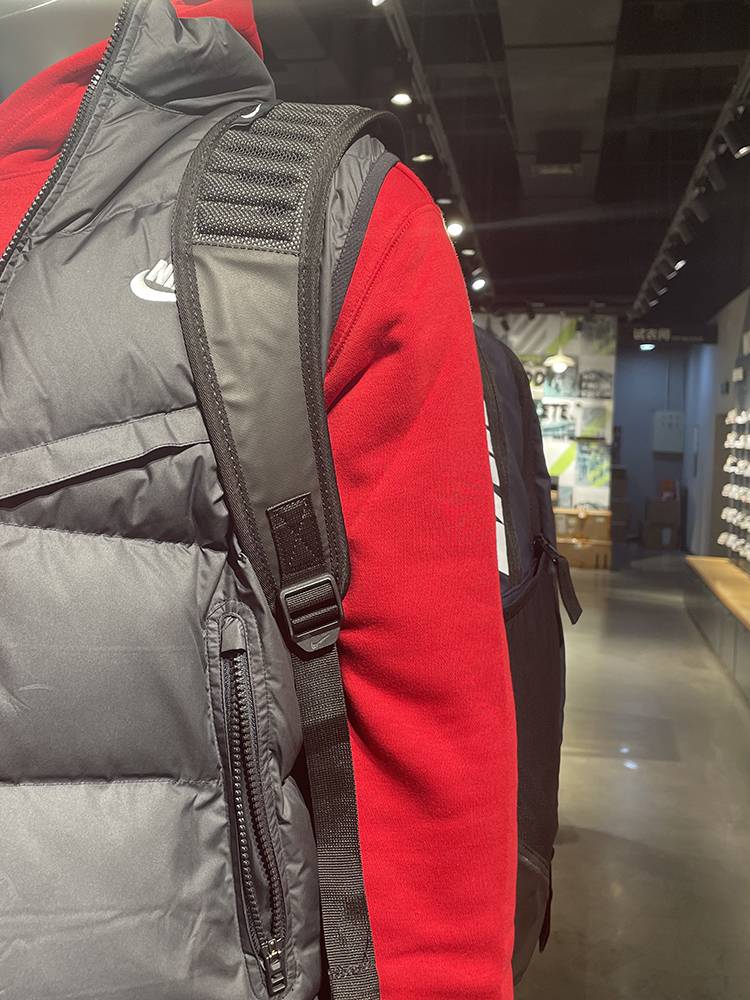 Nike large-capacity air cushion backpack backpack junior high school student sports travel casual computer bag BZ9803-410