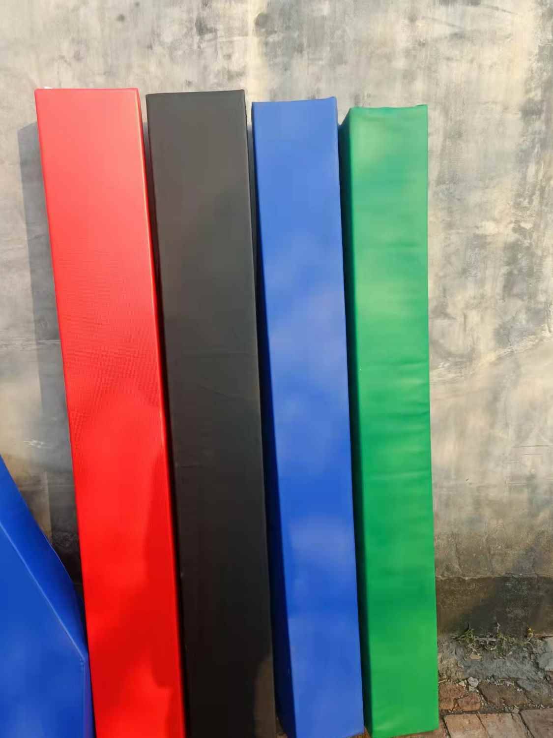 All -inclusive basketball rack
