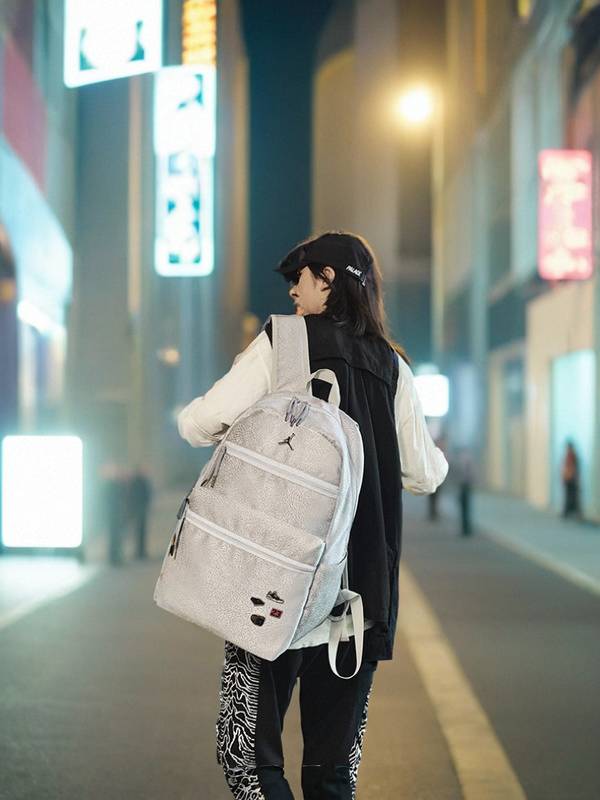 New Tide Flying Backpack Boys Large -capacity Student Bags Women's High School Sports American Basketball Bag Travel Bag