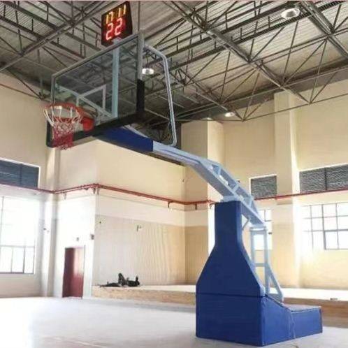 Classic manual hydraulic basketball rack
