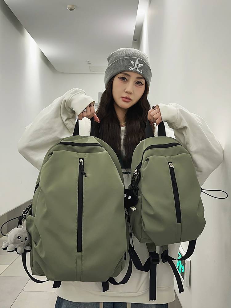 Small lightweight simple backpack female 2024 new fashion climbing men's leisure travel outdoor small backpack