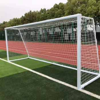 7 people football goal
