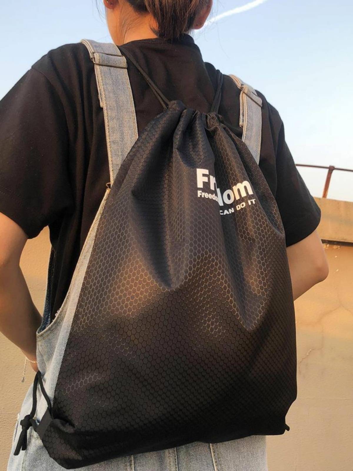 Waterproof sports packs, double-shouldered bag bags for students' basketball bags and customized packs for boys and girls