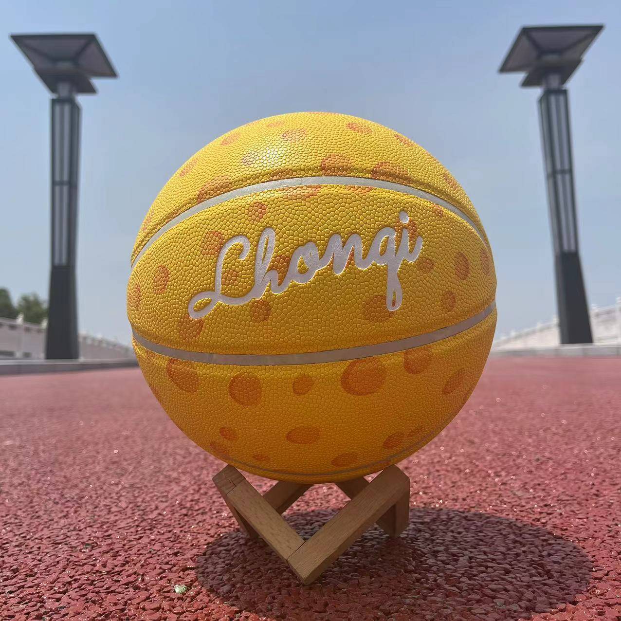 Genuine No. 7 Wet Wet Basketball indoor and outdoor abrasion -resistant anti -slip soft leather handy feel youth training competition for middle school entrance examination