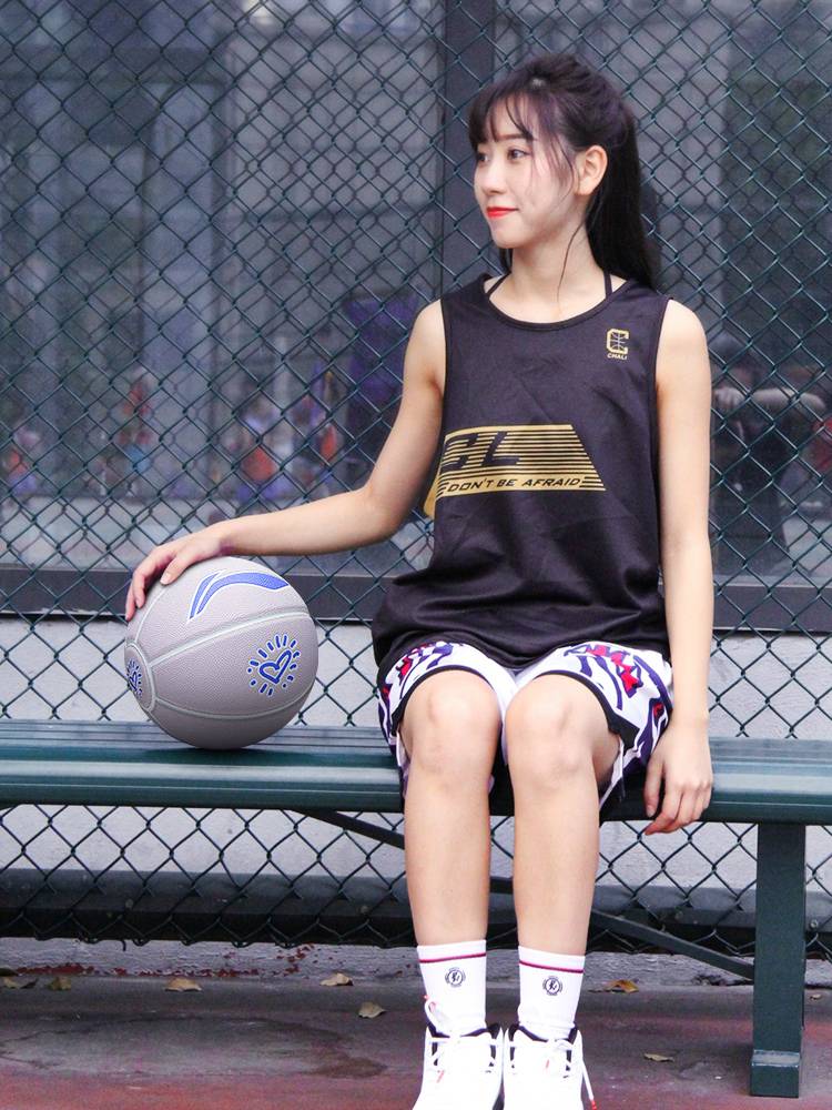 Li Ning Basketball Girls No. 6 Women and Girl Students Children's wear resistance 6 blue ball middle school entrance examination genuine