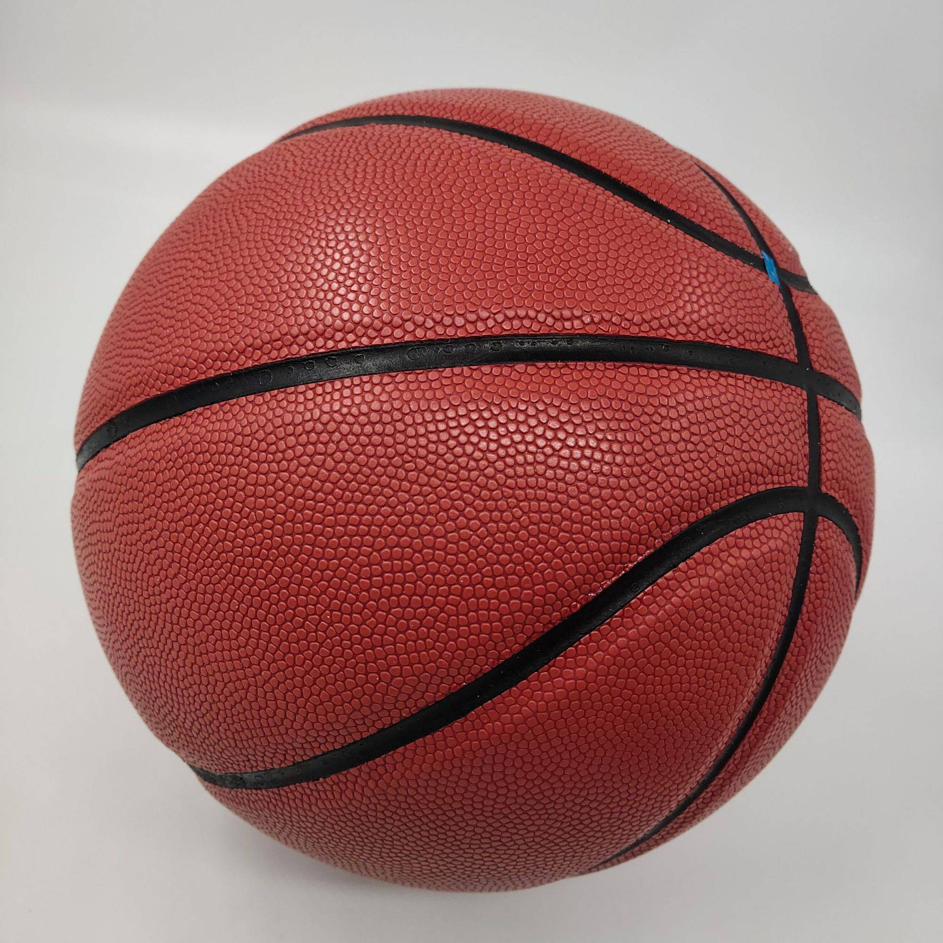 White basketball Black Basketball No. 7 Anti -slip and wear -resistant cement floor basketball leather ball feel no logo
