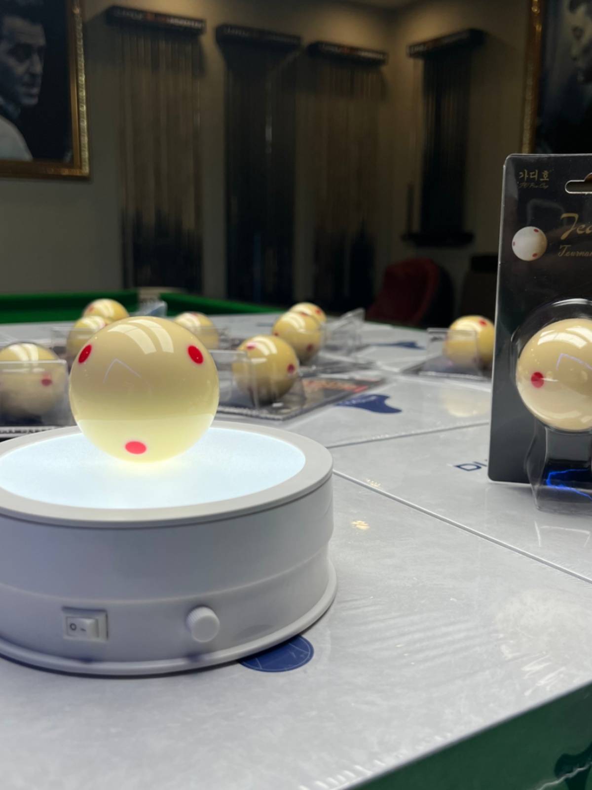 Korean Standard Crystal Ball Ball Ball Mother Ball Chinese Training White Mother Ball Black Eight Ball Six Red Dot Crystal Ball