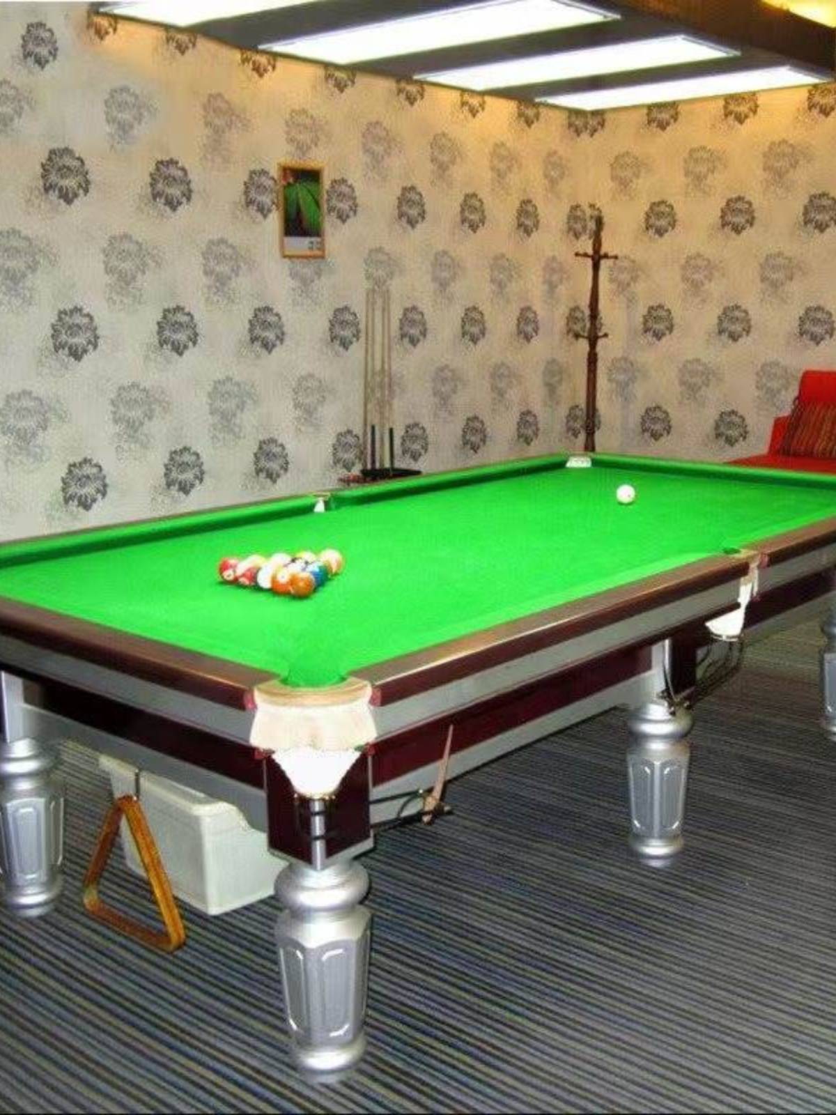 Qiao's Terrace Table Commercial Chinese 8 -ball Master Sai Tai designated Q7 Q7 high -end high -end room for Taiwan. Full set of configuration