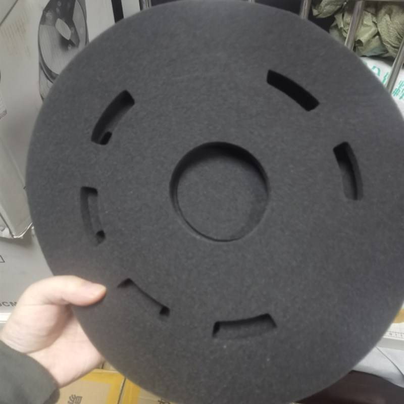 Black sponge bottom pad
