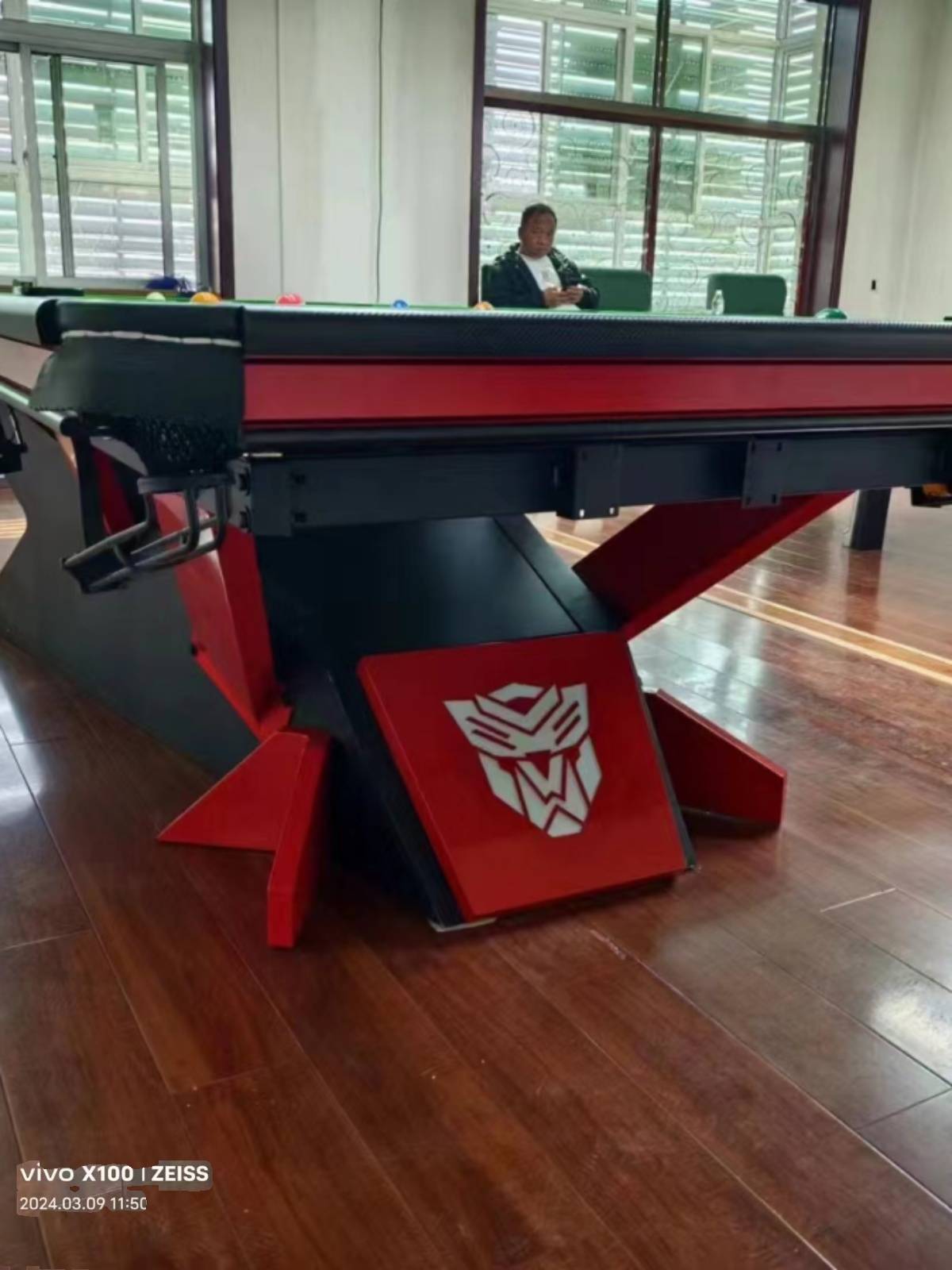 Poisonous Shooting Table Chinese Black Eight Competition Commercial Black Eight Spot Speed Square Squad Steel Library Chinese Billiards Case