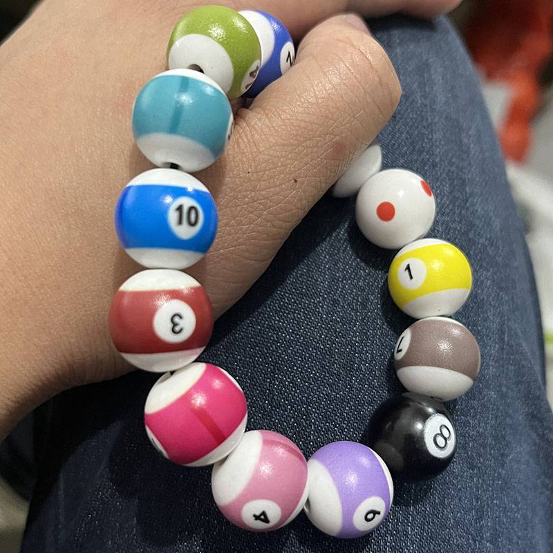 Douyin explosion in the middle of the eight ball bracelets men's models without colorful acrylic bead black 8 bracelet diy hand to decorate women