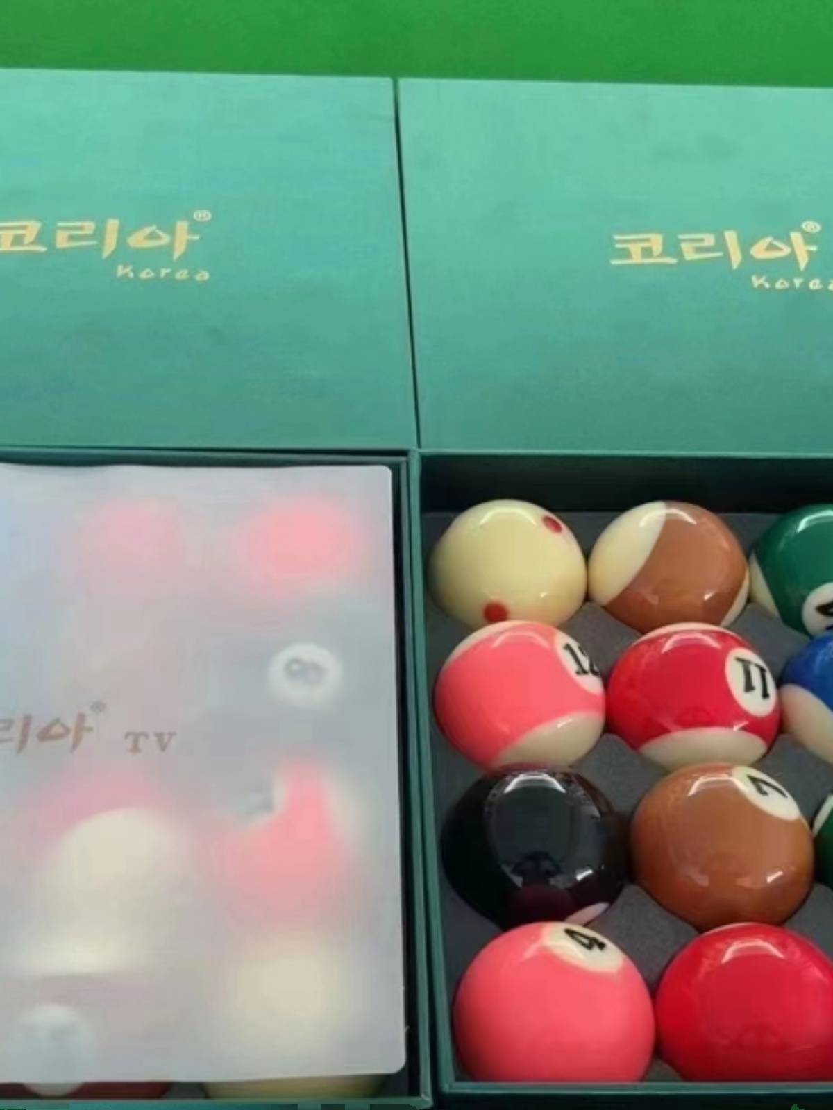 Korea imported green pearl TV ball Chinese black eight ball accessories TV resin complete set of crystal diamond table balls