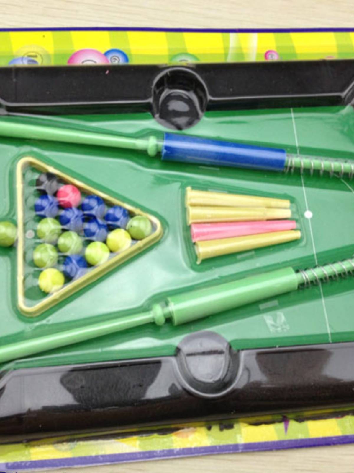 Children's toys 2022 new models of more than 24 months of kindergarten creative puzzle card installation table ball table stalls