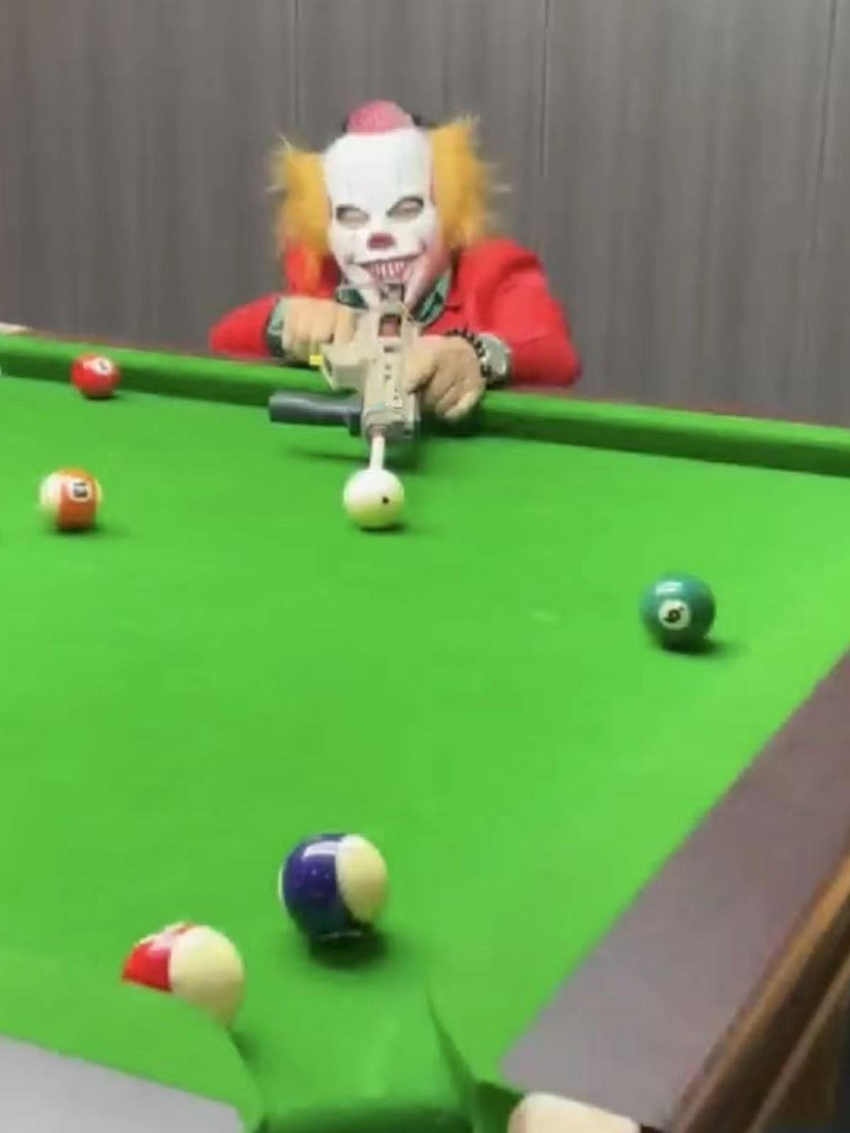 The new platform's gun automatically ejection table ball ball club spring shooting toy gun model manual modification 98K ejection