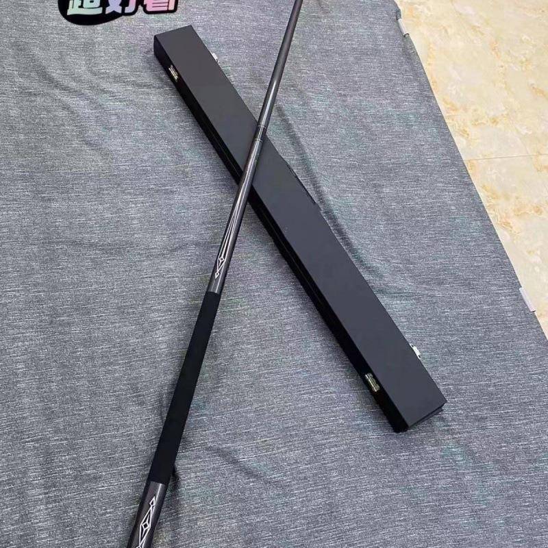 The size of the tabletop head of black technology carbon rod divided into American -style nine -ball billiard pole accessories pockets