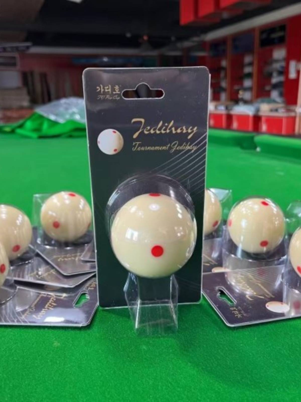 South Korea imported independent packaging female ball white phenols, white phenolic resin, Belgian Yale Mu Mu Muer not badly, slightly yellow