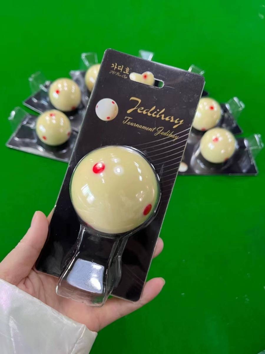 South Korea imported independent packaging female ball white phenols, white phenolic resin, Belgian Yale Mu Mu Muer not badly, slightly yellow
