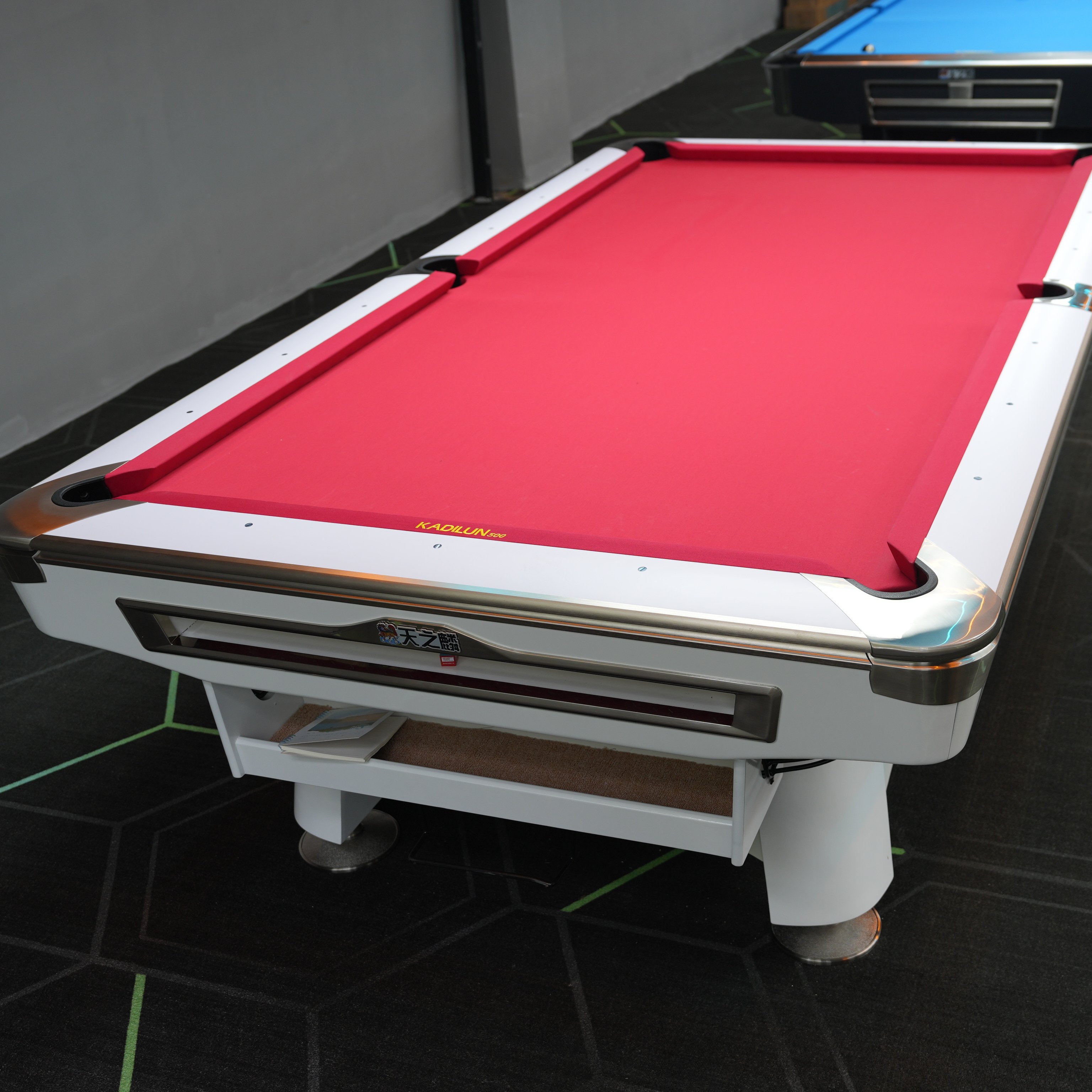Professional 9Ft Indoor Pool Billiards Table Modern Designs Solid Wood Slate Standard Size 9 Ft Snooker Sports Game