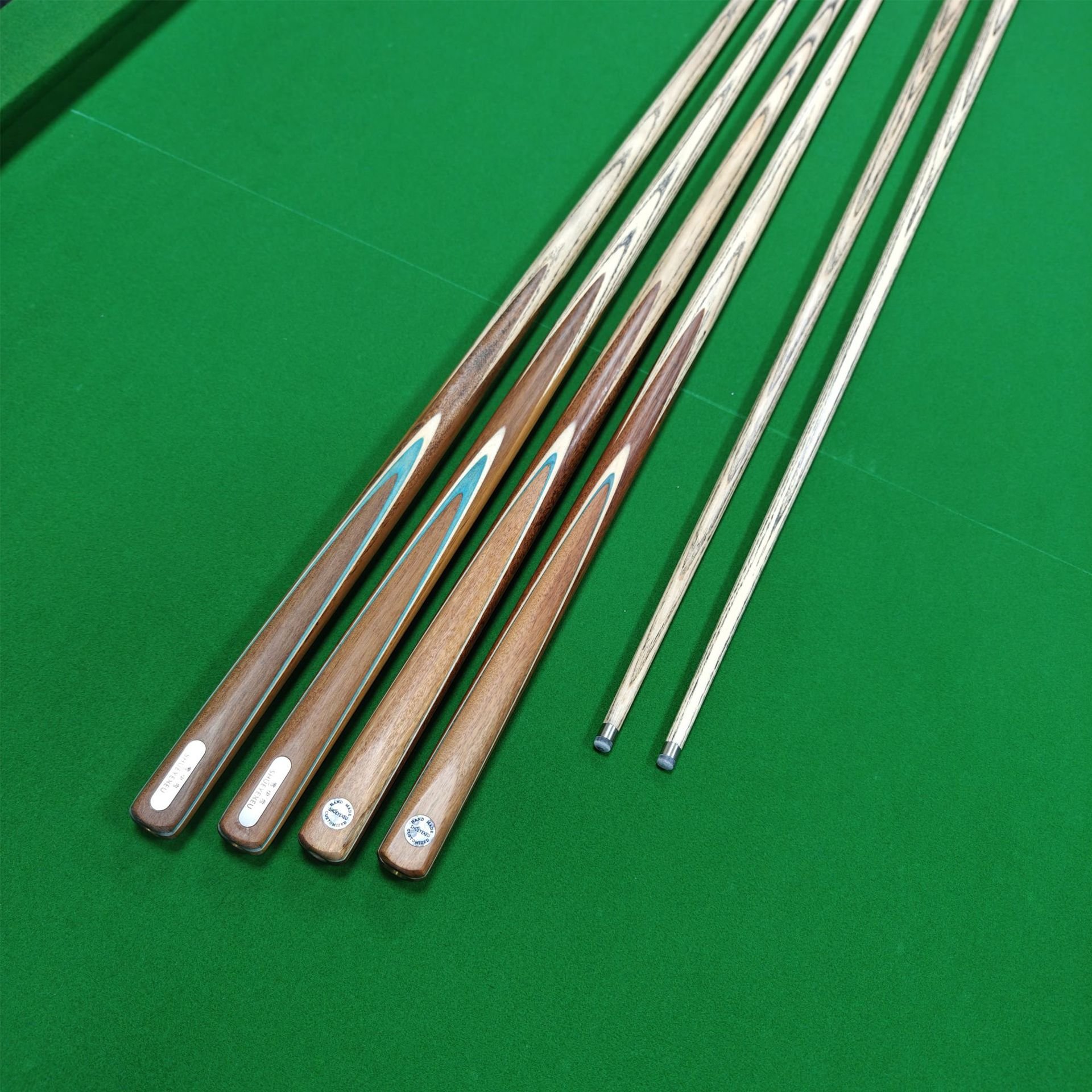 Chinese Factory Imported Solid Wood Polished Original Color 1 Piece Snooker Cue