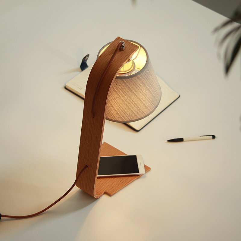 New Arrival Wholesale lamp Dimmable Led Modern Wireless Rechargeable Cordless LED Electroplated Metal Cordless Table Lamp
