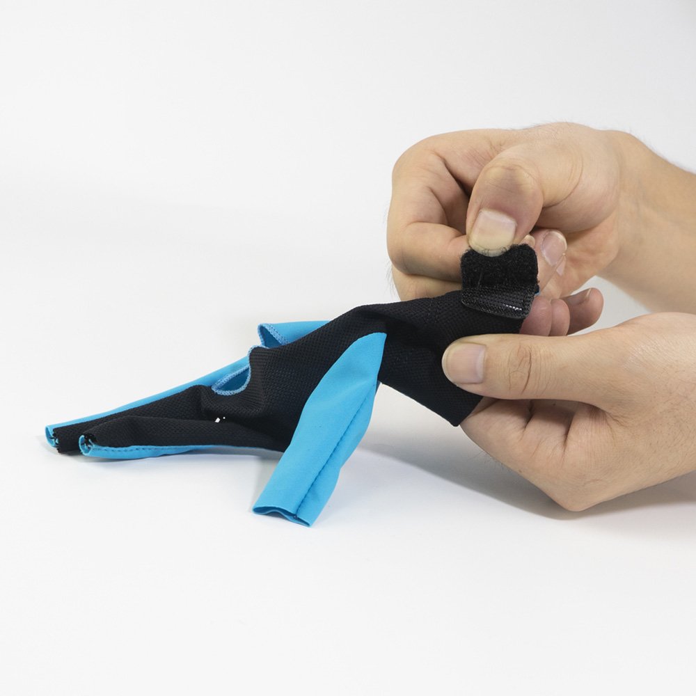 Performance Stretchable Snooker Glove Billiard Accessories Snooker 3 Finger Shooters Gloves Non Slip Silicone Pool Cue Glove