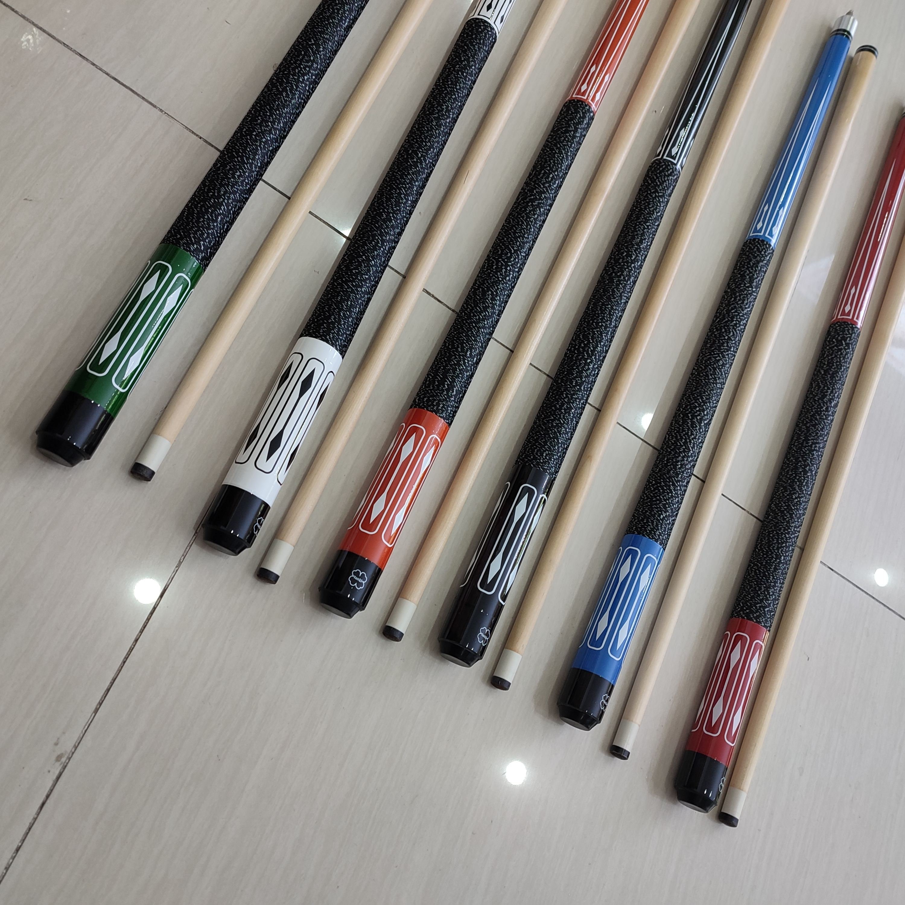 Modern Design 1/2-pc Maple wood shaft with Nylon Wire Hand Grip Billiard cue 57inch 13mm tip Pool Cue Sticks For Sale