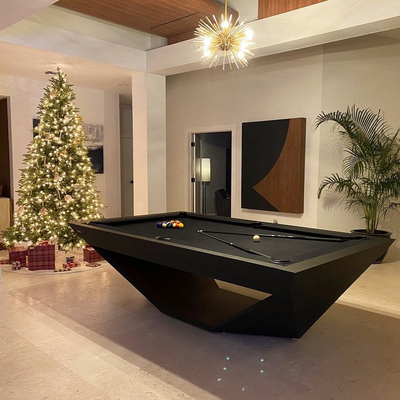 2024 custom unique styles high-end modern luxury snooker billiard tables 9ft 8ft 7ft solid wood slate pool table