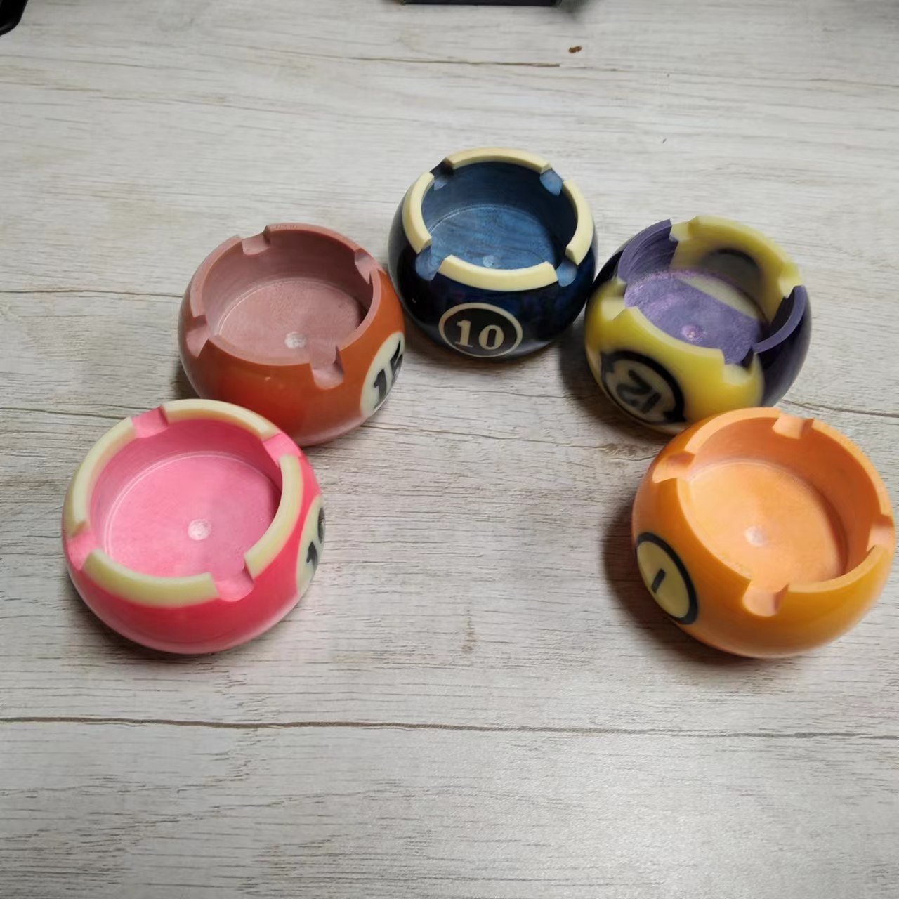 Billiard Ball Decoration Ashtray Pool Ball Shape Ash Container For Sale