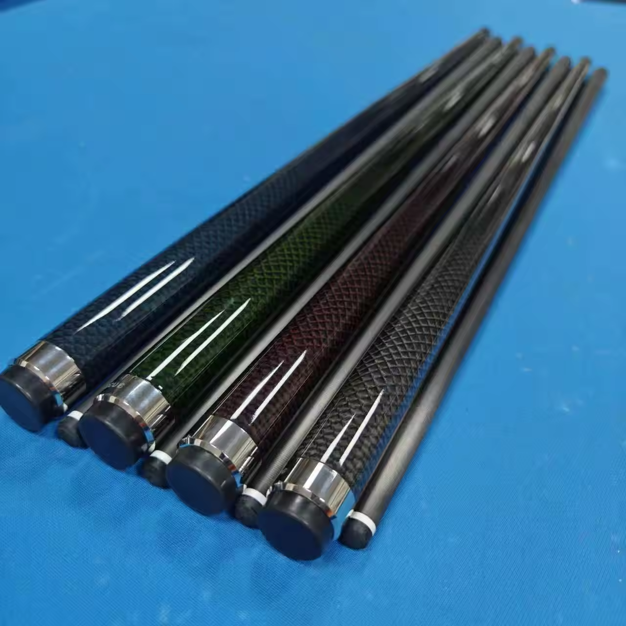 Factory Custom Logo Carbon Billiard Snooker Cue 3/4 Jointed Woods Snooker Cue Stick