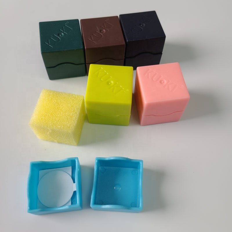 Hot sale square shape billiard pool colorful chalk holders 72pc/box accept custom rubber fiber chalks case billiard accessories