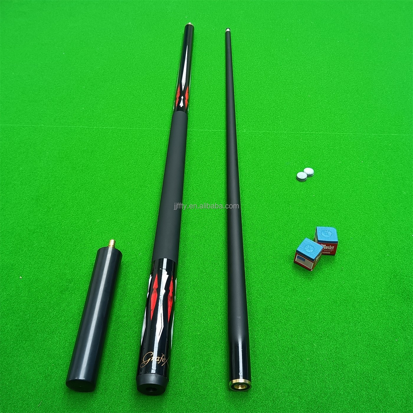 Two-Piece Carbon Fiber Snooker Pool Cue Stick for Sports Use and Billiard Balls