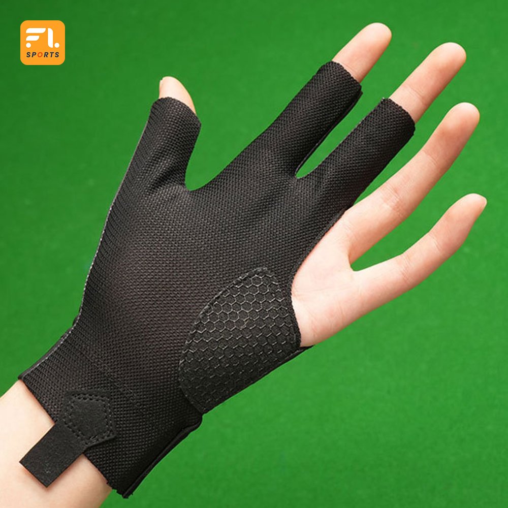 Manufacturers Wholesale Low Price 3 Finger Snooker Gloves Left Or Right Hand Billiard Pool Cue Gloves