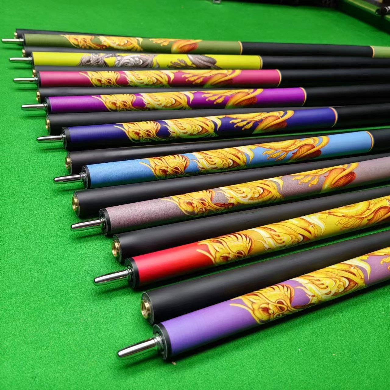 NAIPNI Best Quality Carbon Billiard Cue Stick /Pool Cue Stick with 13mm Tip For Sale