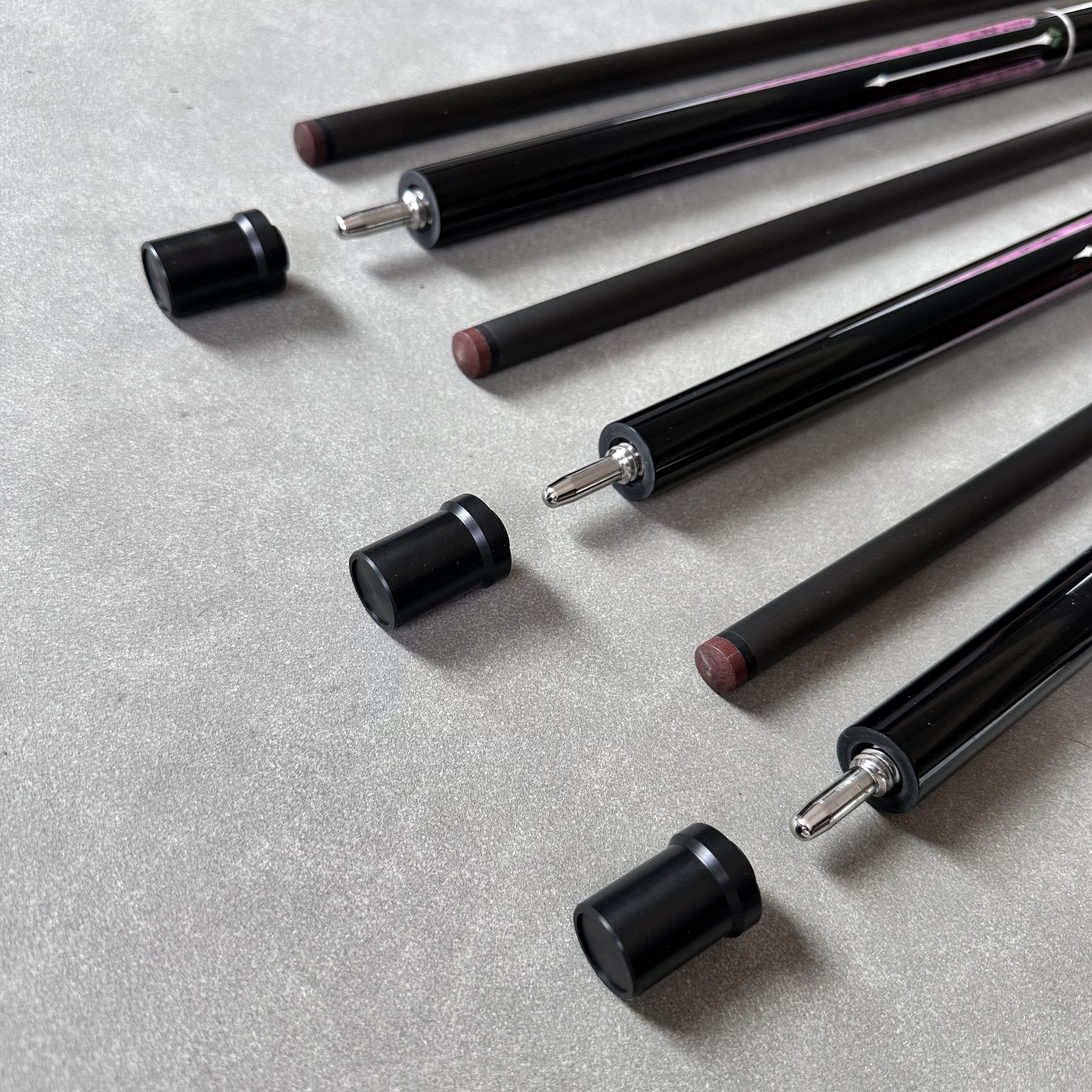 Factory Customization 100% Carbon thickness 1-1.5mm carbon fiber cue stick for carom Billiard Cues