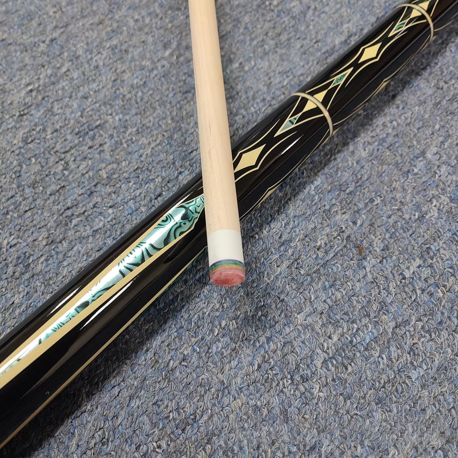 TQG-145 American Big Head Pool Cue Club 8 Chinese Eight Ball 16 Color 12.5mm American Stainless Steel Rod Cocobolo Butt Sleeve