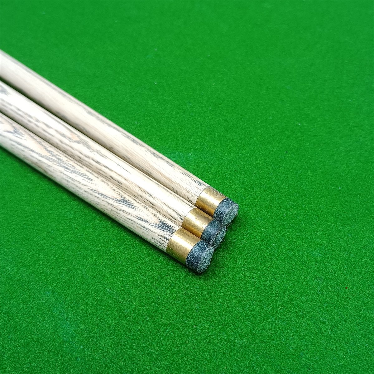 Wholesale Best Exquisite Small Head 1/2 Snooker Cue Sticks