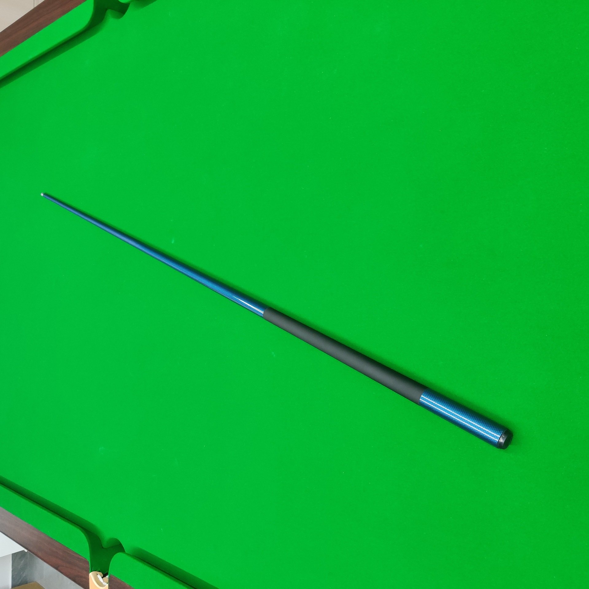 In Stock Selling Billiards Hall Club VIP Member Billiards Rod Fiberglass Billiards Snooker Cue Carbon