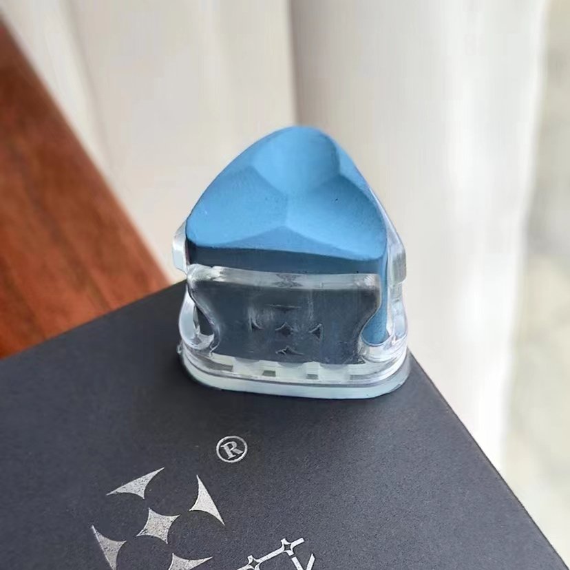 Square and Triangle shape Billiard pool cue Chalk powder cross shaped design chalk powder purple blue green color available