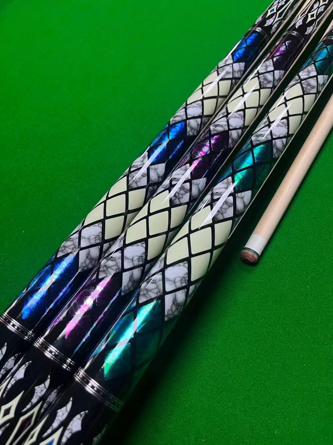 TQG-03 New Arrival American Nineball Snooker Cue Stick 1/2 Joint Pool Table Stainless Steel Joint Maple Butt 13mm Break Cue