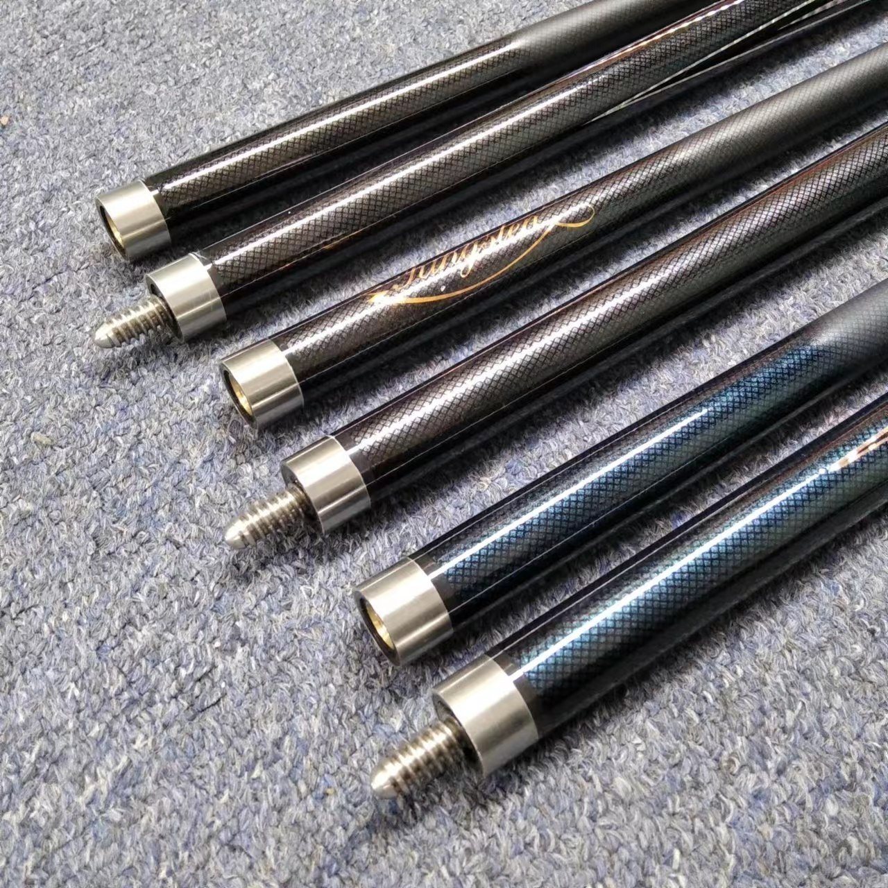 Billiard 2 Pieces Carbon Fiber Pool Cue Sticks WIth 13MM Tips For Sale
