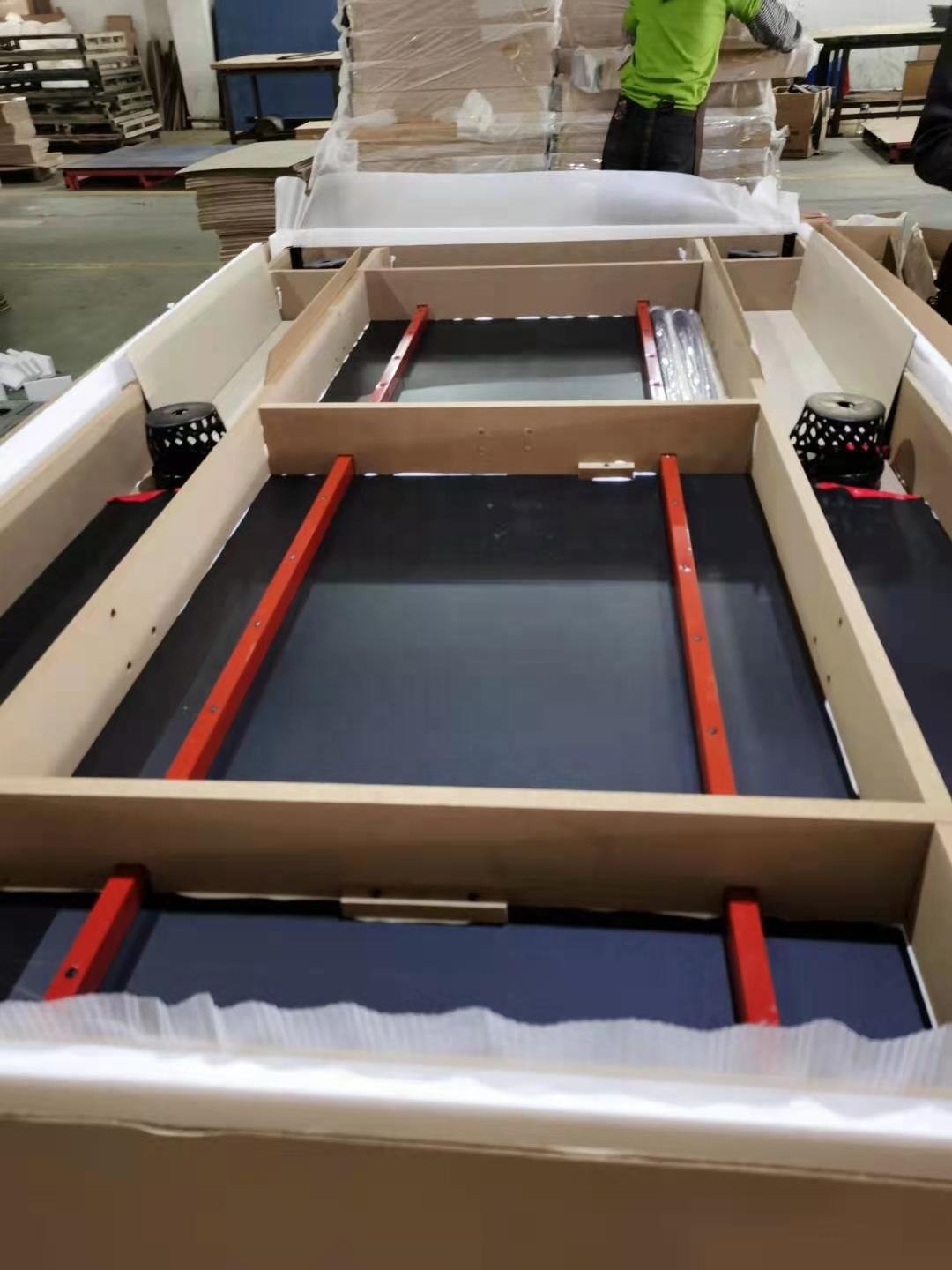 Custom Indoor 9 Ball China Pool Table with Free Logo Solid Wood Legs Slate Cushions Wool Material Dining Table for Snooker Sport