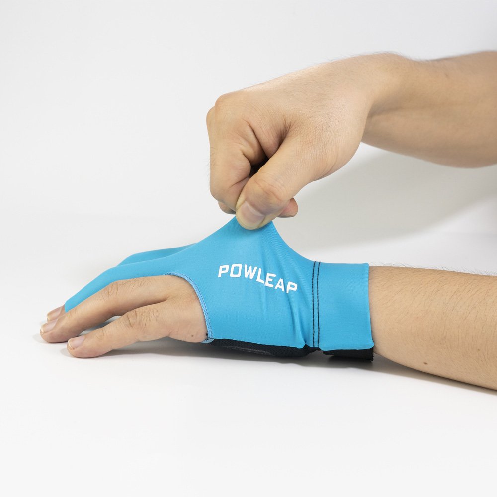 Newest Quick Dry Breathable Billiard Pool Gloves 3 Fingers Shooters Snooker Cue Sport Gloves