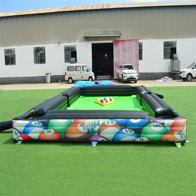 Top rated billiard adult inflatable wipeout sport games inflatable snooker football pool table