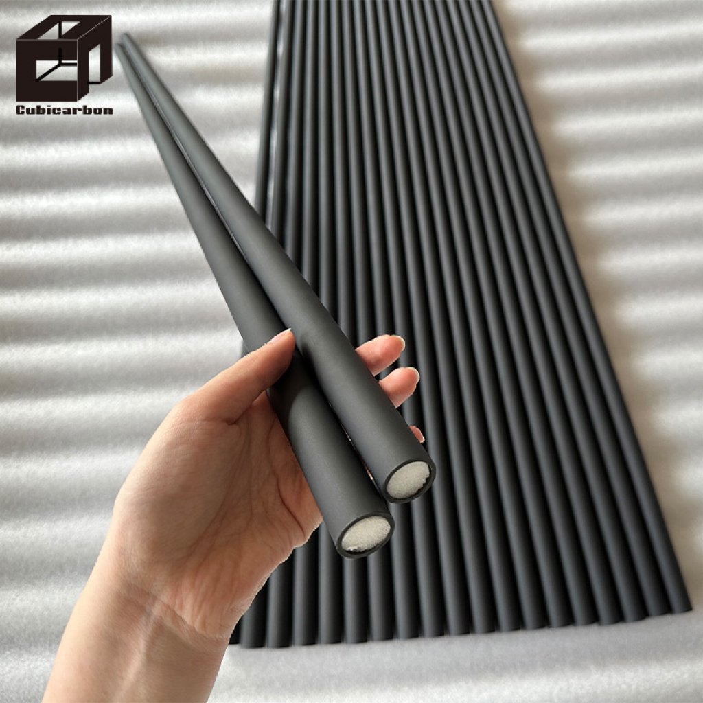 fHigh quality lightweight 12.4 custom length carbon fiber pool cue foam filled billiard stick black and white