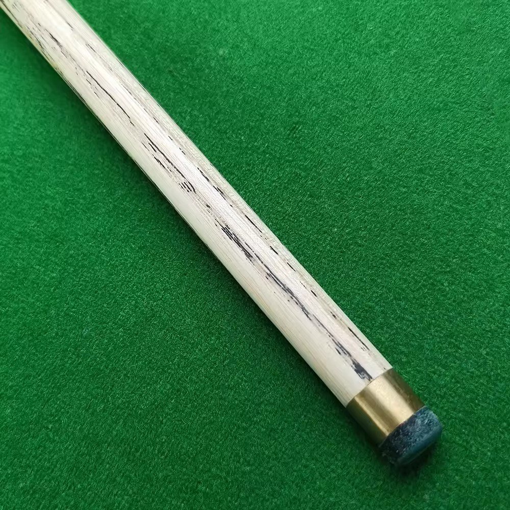 Chinese manufacturer of high-quality white wax wood billiard balls and 9-ball standard size billiard sticks